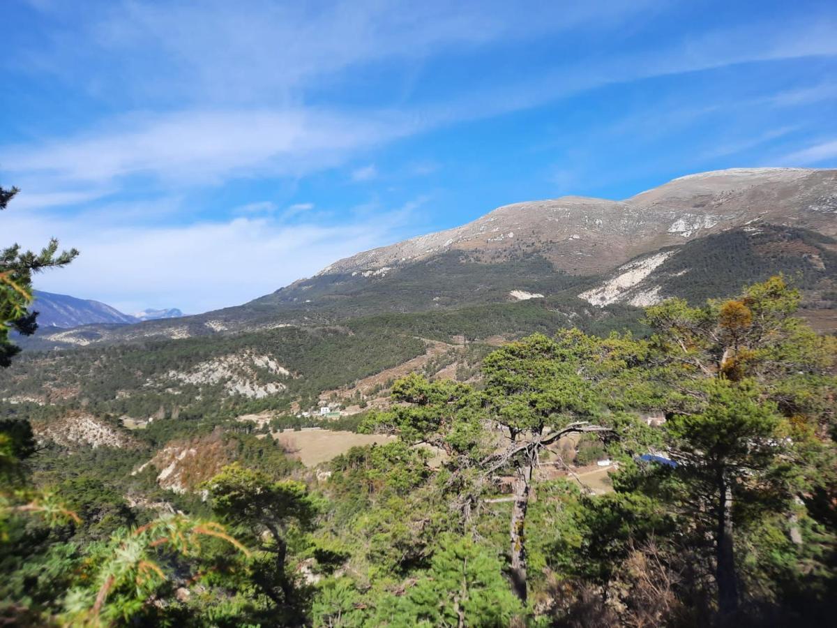 Gite La Mountagna Peyroules Ngoại thất bức ảnh