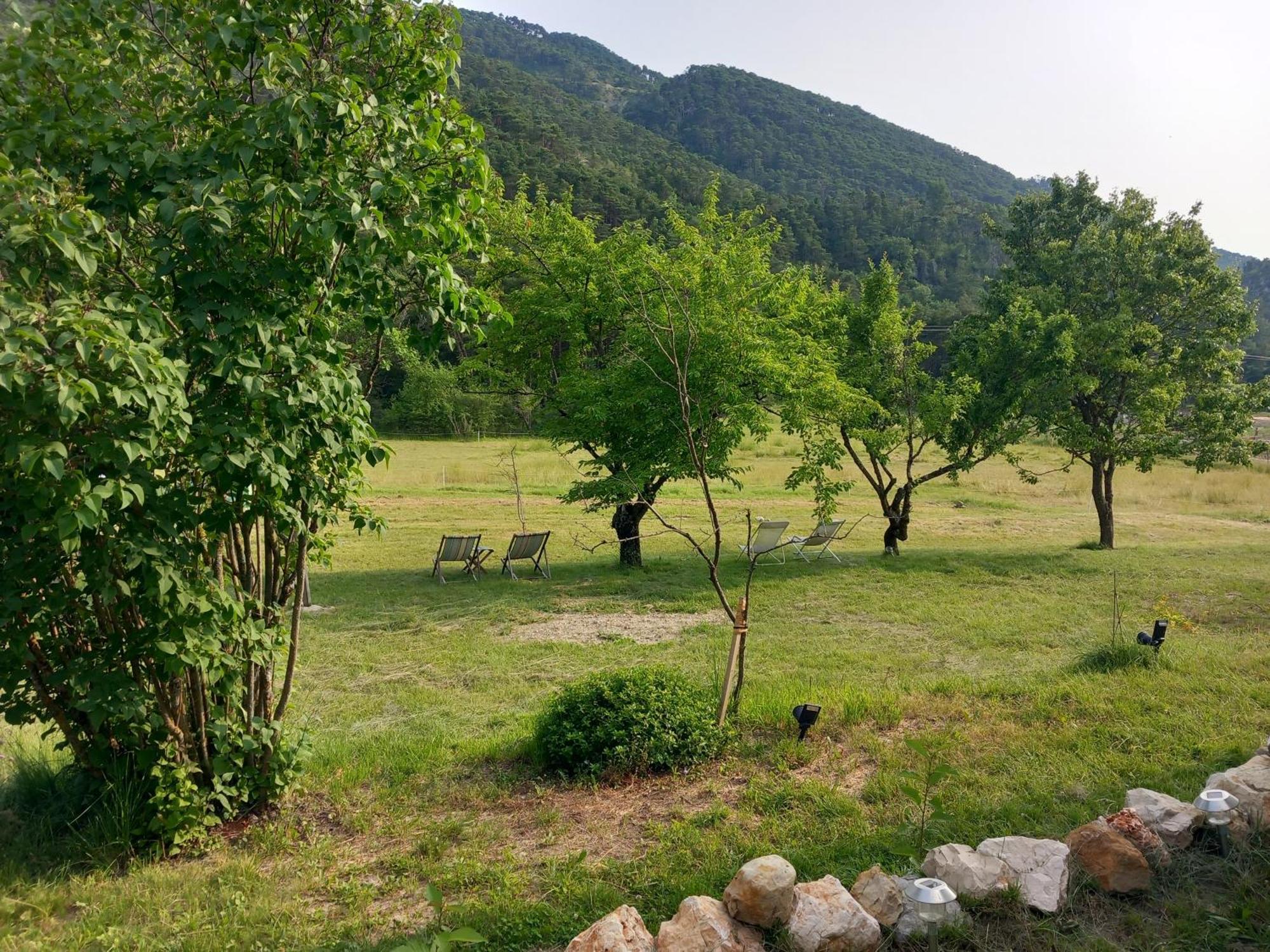Gite La Mountagna Peyroules Ngoại thất bức ảnh